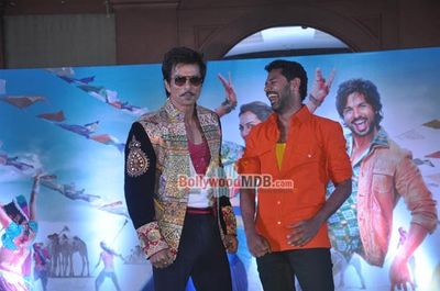 Shahid Kapoor and Sonakshi Sinha at film 'R...Rajkumar' music launch