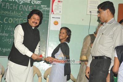 Bolly celebs with underprivileged children at Each One Teach One (EOTO) learning Center