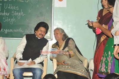 Bolly celebs with underprivileged children at Each One Teach One (EOTO) learning Center