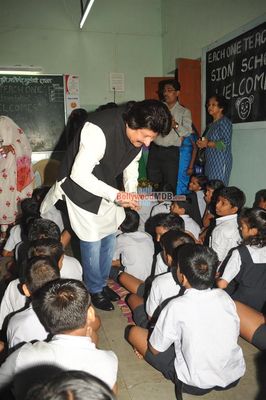 Bolly celebs with underprivileged children at Each One Teach One (EOTO) learning Center