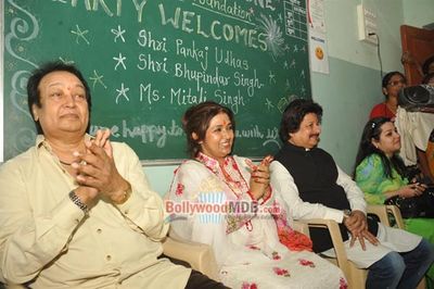 Bolly celebs with underprivileged children at Each One Teach One (EOTO) learning Center