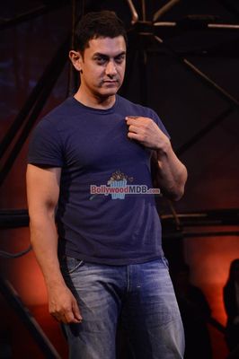Katrina Kaif & Aamir Khan at Dhoom 3 song launch at YRF Studios
