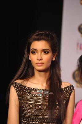 Diana Penty showstopper for Drashta at Signature International Fashion Week