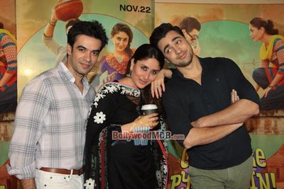 Kareena Kapoor Khan & Imran Khan promote GORI TERE PYAAR MEIN! at R City Mall
