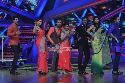 Kareena Kapoor Khan & Imran Khan on NACH BALIYE 6 sets promoting film GORI TERE PYAAR MEIN!