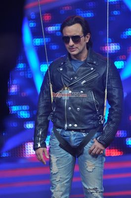 Saif Ali Khan on NACH BALIYE 6 sets promoting film BULLETT RAJA