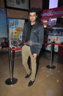 Sophie Choudry, Manish Paul, Nagesh Kukunoor at the launch of health initiative Healthy Children Happy Children by Sanofi