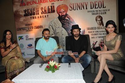 Sunny Deol & Urvashi Rautela at the unveiling of the wax statue of Shahid Bhagat Singh