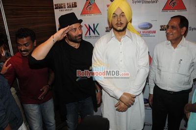 Sunny Deol & Urvashi Rautela at the unveiling of the wax statue of Shahid Bhagat Singh