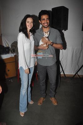 Kalki Koechlin, Priyanka Bose, Gulshan Devaiah, Lauren Gottlieb at Pet Adoption 2013