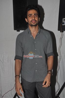 Kalki Koechlin, Priyanka Bose, Gulshan Devaiah, Lauren Gottlieb at Pet Adoption 2013