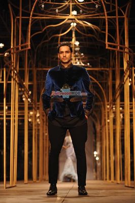 Designer Tarun Tahiliani Fashion Show at the Aamby Valley India Bridal Fashion Week