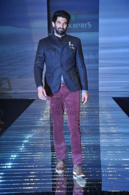 Bolly Celebs at the Blackberrys Sharp Nights Fashion Show