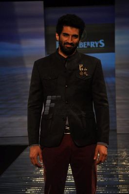 Bolly Celebs at the Blackberrys Sharp Nights Fashion Show