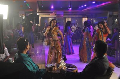 Ashima Sharma with Shakti Kapoor at film 'Mumbai Can Dance Saalaa' item song shoot