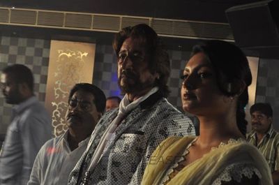 Ashima Sharma with Shakti Kapoor at film 'Mumbai Can Dance Saalaa' item song shoot