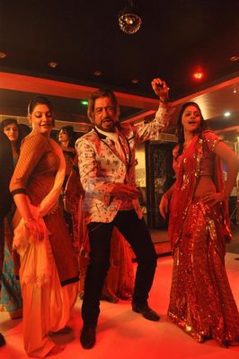 Ashima Sharma with Shakti Kapoor at film 'Mumbai Can Dance Saalaa' item song shoot