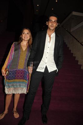 Hrithik Roshan was among Bolly Celebs at the 8th Edition of Dr Batra's Positive Health Awards 2013