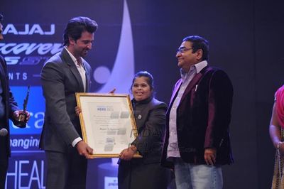 Hrithik Roshan was among Bolly Celebs at the 8th Edition of Dr Batra's Positive Health Awards 2013