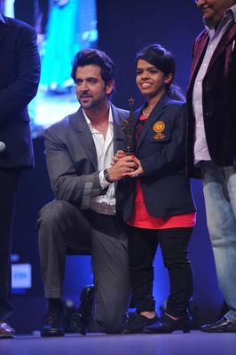 Hrithik Roshan was among Bolly Celebs at the 8th Edition of Dr Batra's Positive Health Awards 2013