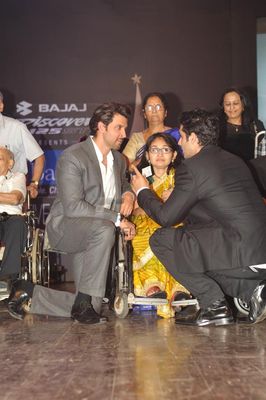 Hrithik Roshan was among Bolly Celebs at the 8th Edition of Dr Batra's Positive Health Awards 2013