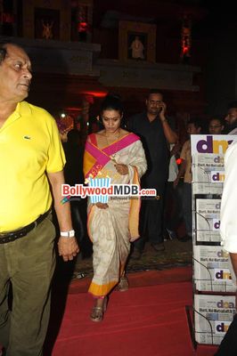 Kajol among Bolly Celebs at the North Bombay Sarbojanin Durga Puja celebrations