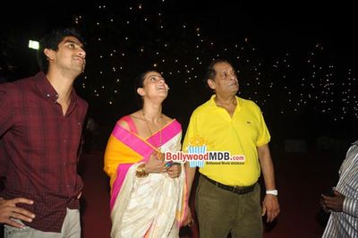 Kajol among Bolly Celebs at the North Bombay Sarbojanin Durga Puja celebrations