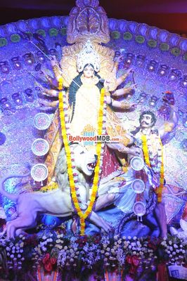 Kajol among Bolly Celebs at the North Bombay Sarbojanin Durga Puja celebrations