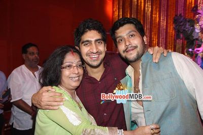 Kajol among Bolly Celebs at the North Bombay Sarbojanin Durga Puja celebrations