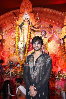 Kajol & Rani Mukherjee at North Bombay Sarbojanin Durga Puja celebrations