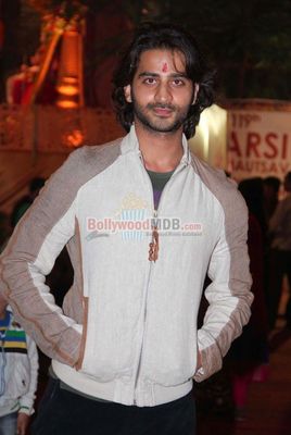 Film 'SATYA 2' stars Anaika Soti, Aradhna Gupta, Puneet Ratn Singh promote film at Navrati Pandals