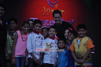 Sonakshi Sinha promotes film BULLET RAJA on Junior MasterChef India Grand Final sets