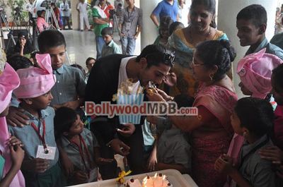 Prateik Babbar celebrates Smita Patil's 58th birth anniversary with Save the Children India NGO