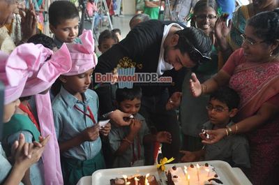Prateik Babbar celebrates Smita Patil's 58th birth anniversary with Save the Children India NGO
