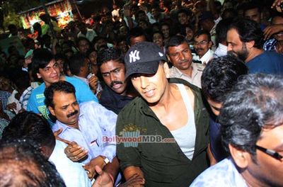 Akshay Kumar promotes 'BOSS'