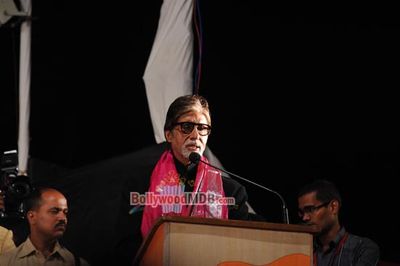 Amitabh Bachchan honoured at 76th birthday of Pandit Hridaynath Mangeshkar
