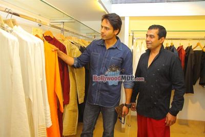 Amisha Patel & Zayed Khan among Bollywood Celebs at designer Shaahid Amir's new collection launch