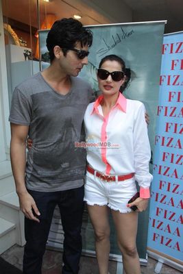 Amisha Patel & Zayed Khan among Bollywood Celebs at designer Shaahid Amir's new collection launch