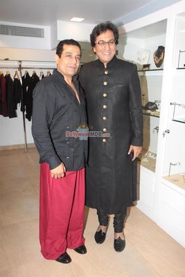 Amisha Patel & Zayed Khan among Bollywood Celebs at designer Shaahid Amir's new collection launch