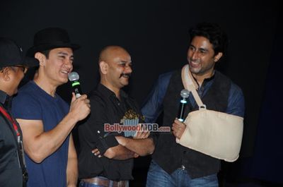 Aamir Khan & Abhishek Bachchan launch 'DHOOM 3' dialogue trailer