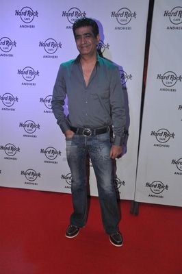 Subhash Ghai, Gul Panag, Rishi Kapoor among Bollywood Celebs at the Hard Rock Cafe launch