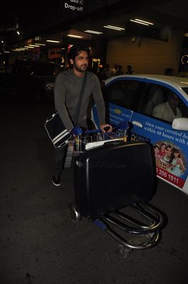 Bollywood Celebs snapped departing for South Africa for SAIFTA 2013 at Mumbai International Airport