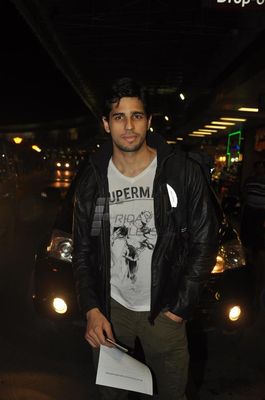 Bollywood Celebs snapped departing for South Africa for SAIFTA 2013 at Mumbai International Airport