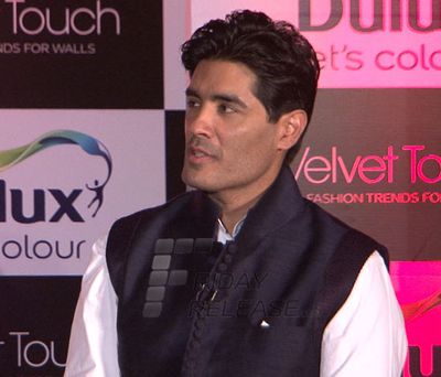 Farhan Akhtar- The Brand Ambassador of Dulux