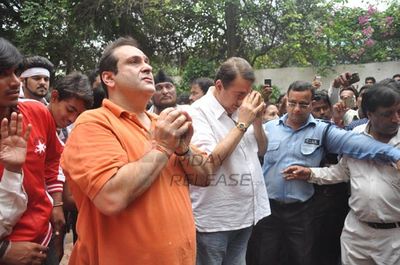 Kapoor family at RK Studios Ganesh Visarjan