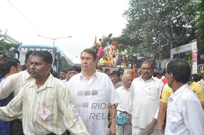 Kapoor family at RK Studios Ganesh Visarjan