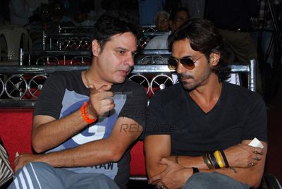 Arjun Rampal and Rahul Roy at The Walkathon 2013
