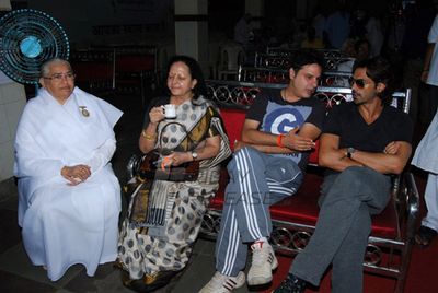 Arjun Rampal and Rahul Roy at The Walkathon 2013