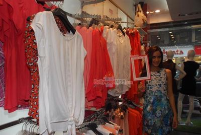 Shazahn Padamsee celebrates Friendship Day at Madame