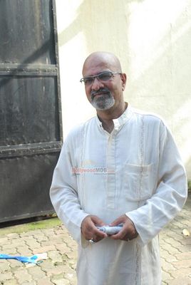 Film & TV industry celebs at funeral of veteran actor Dharmesh Tiwari